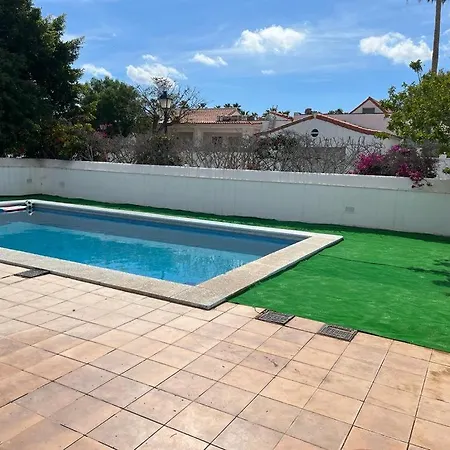 Exclusively Located Golf With Heated Pool 빌라 산미겔데아보나