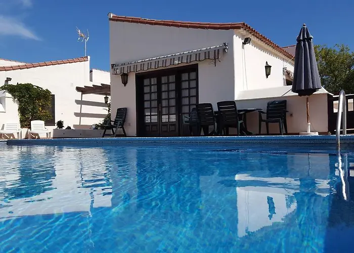 Exclusively Located Golf With Heated Pool * 圣米格尔德阿沃纳