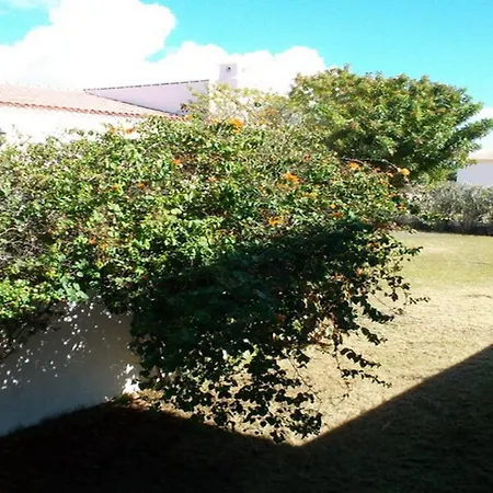 Villa Exclusively Located Golf With Heated Pool *